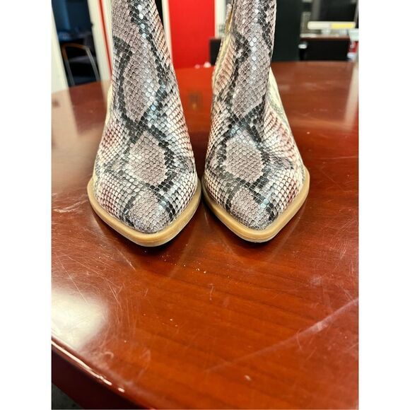 Dolce Vita Samy Mixed Snake Print Faux Leather Bootie sz 9 NWOT - Picture 3 of 6